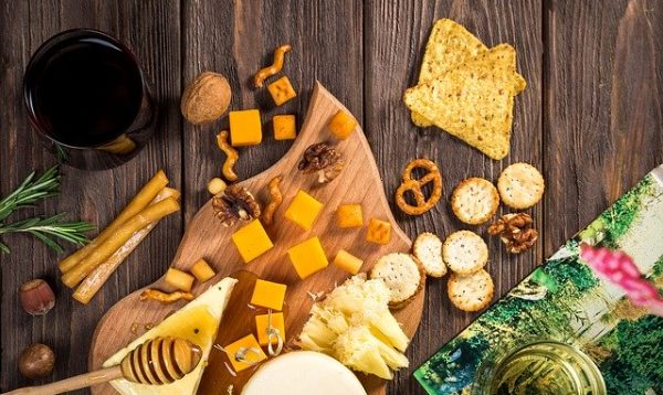 お菓子の日にはどんなお菓子を食べてる？主婦に聞いてみた